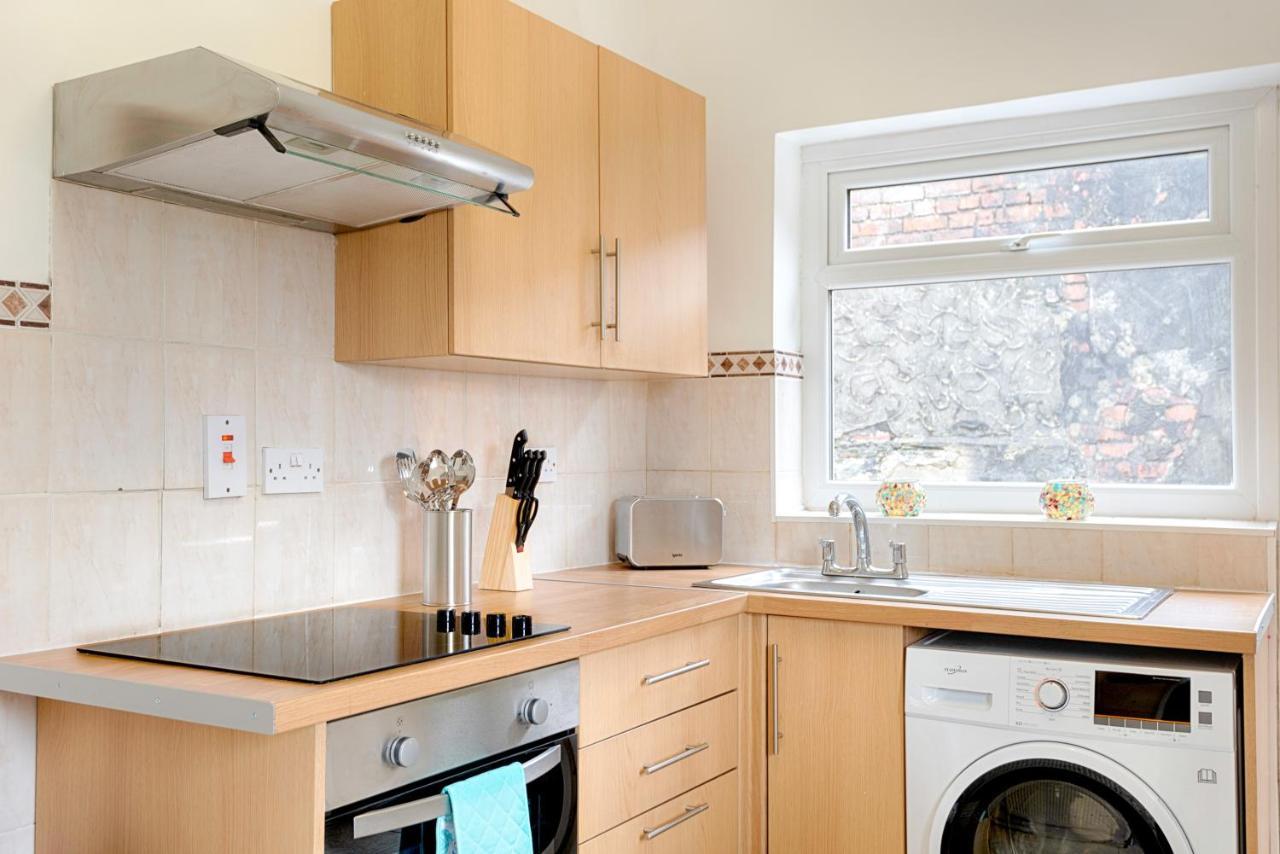 Parking, Smart Tv'S In All Rooms, Central Location Swansea Exterior photo
